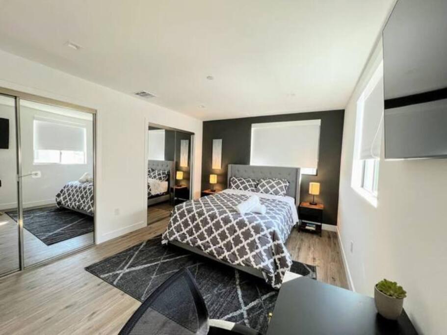 Сasa de vacaciones 4br Townhouse In Koreatown Los Ángeles