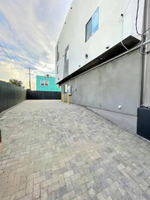 4br Townhouse In Koreatown Los Ángeles